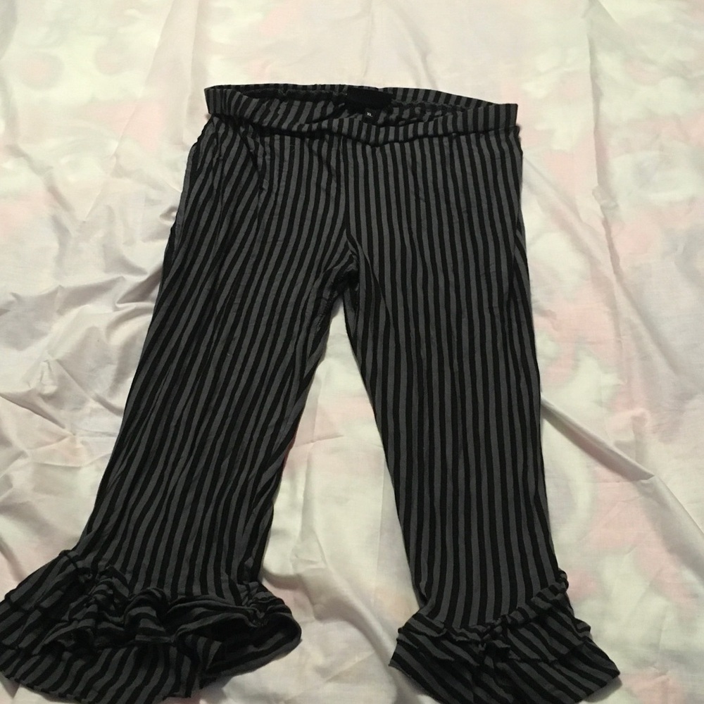 Sourpuss Black and Gray Vertical Stripe Ruffle Hem capris Leggings